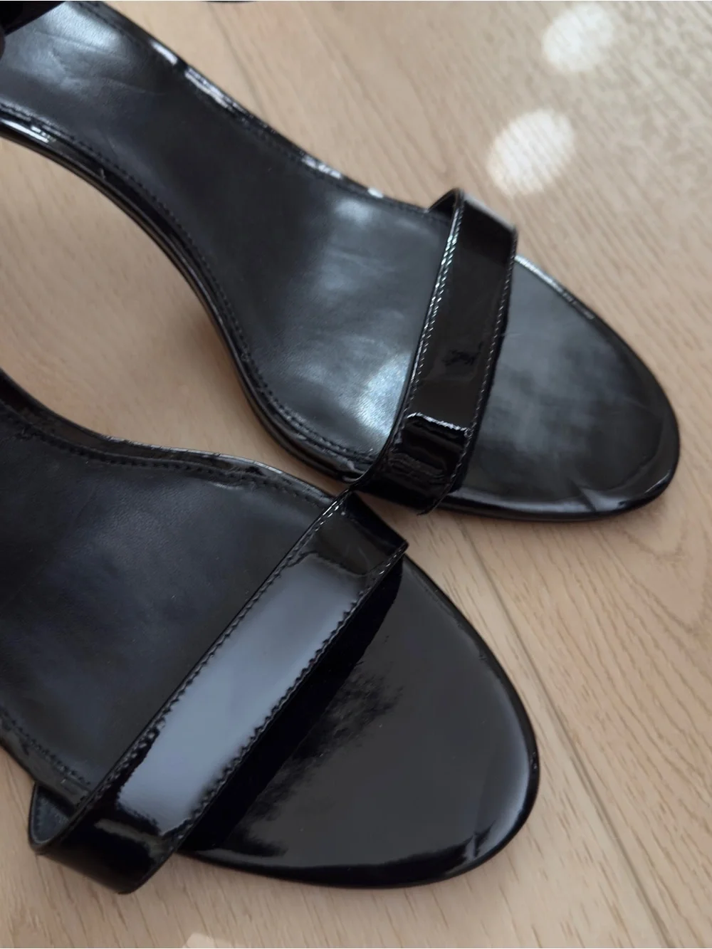 MICHAEL Michael Kors Ava Mid Patent Leather Strappy Sandal Black Size 10